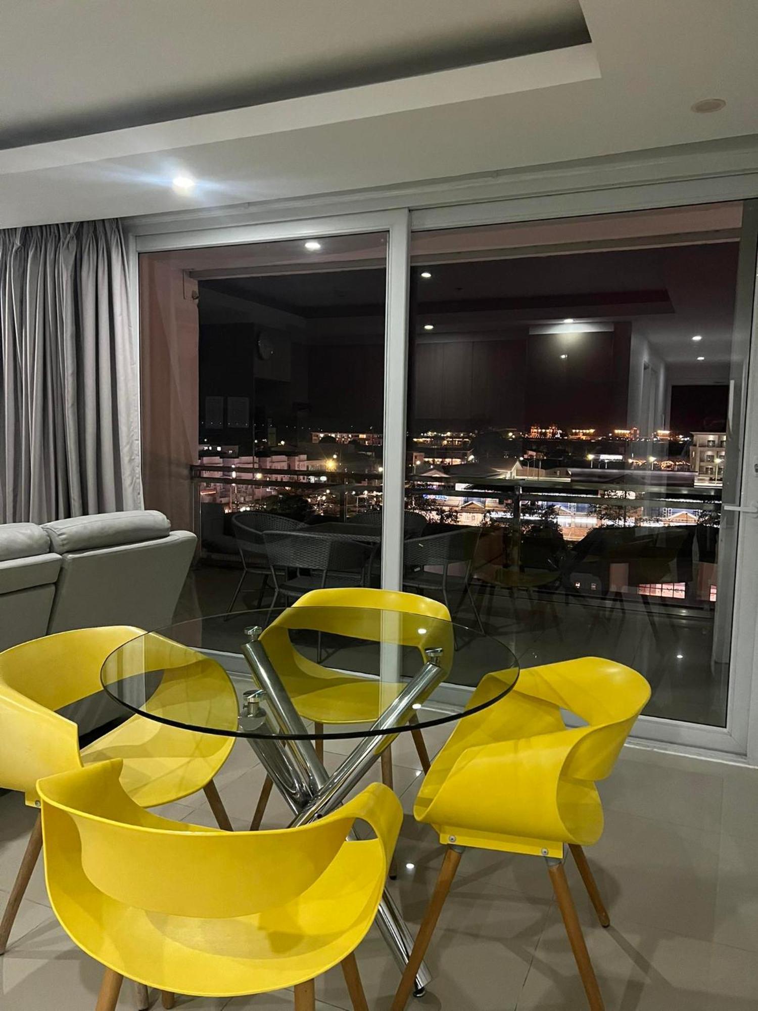 Chequers Suites Subic Bay Olongapo City Exteriör bild