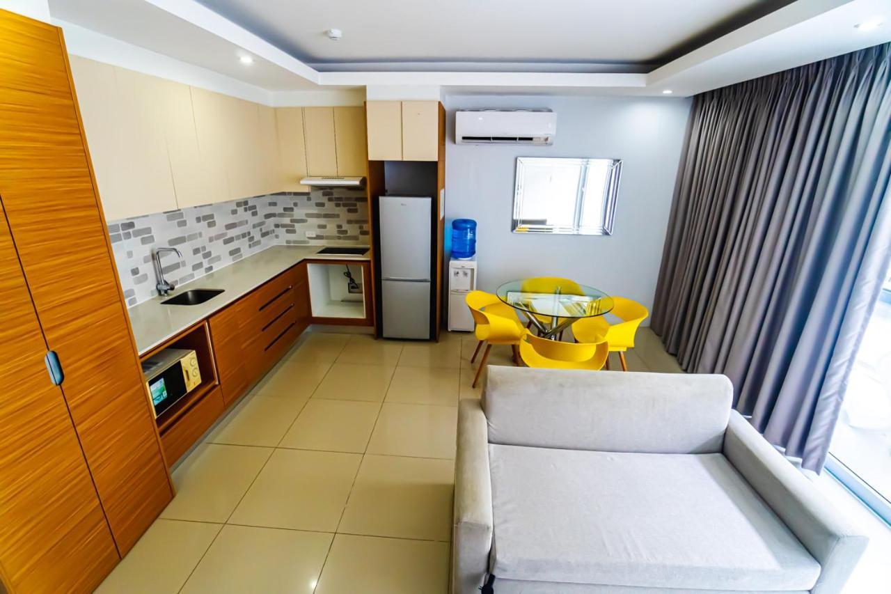 Chequers Suites Subic Bay Olongapo City Exteriör bild