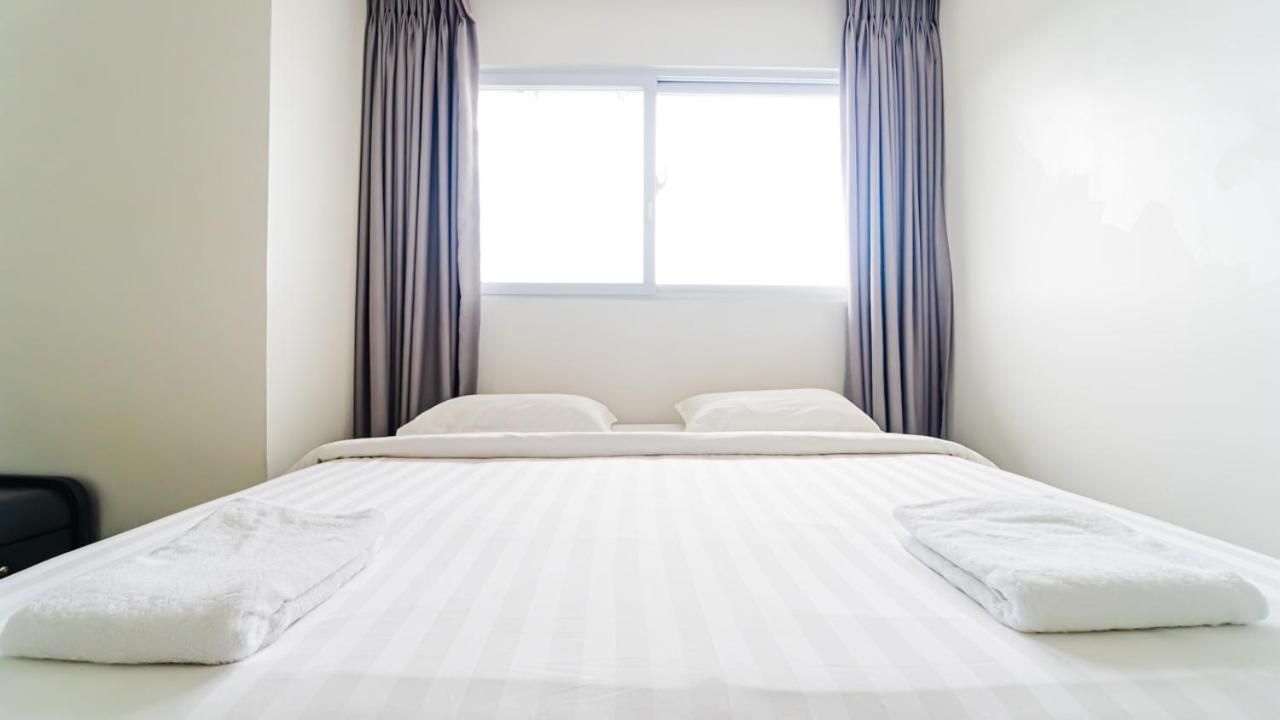 Chequers Suites Subic Bay Olongapo City Exteriör bild