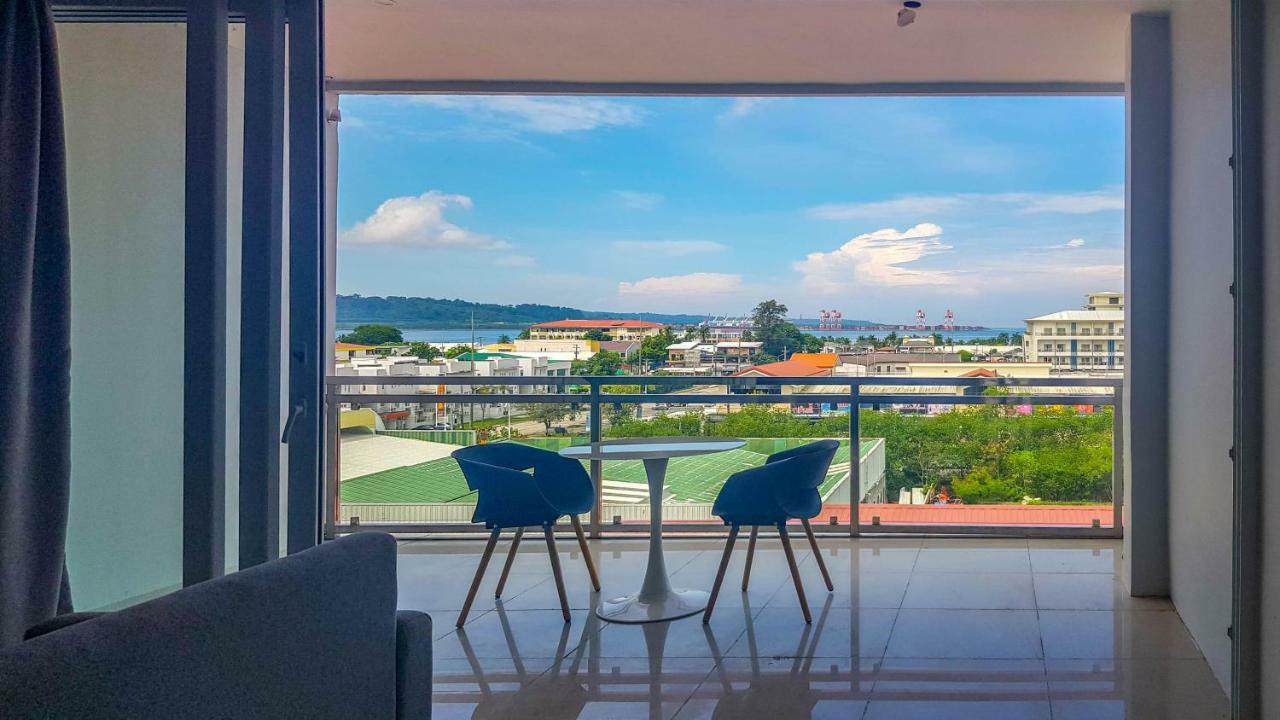 Chequers Suites Subic Bay Olongapo City Exteriör bild